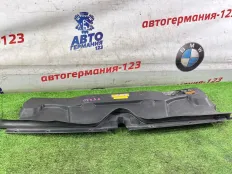 Накладка замка капота Mercedes V220 2017 A4478850236 W447 651.950