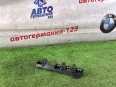 Кронштейн крыла BMW 330e 2021 51777428036 G20 B48B20A, правый