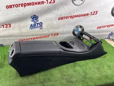 Консоль центральная Mercedes E200 2017 A2136801003 W213 274.920