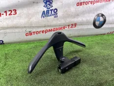 Кронштейн Mercedes V220 2016 A0008103400 W447 651.950