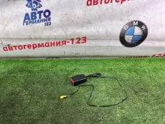 Замок ремня безопасности Mercedes C180 2013 2048602469 W204 271.820, передний правый