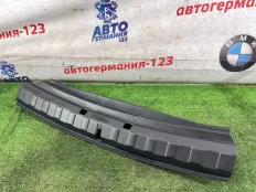 Накладка замка багажника BMW 330e 2021 7450063 G20 B48B20A