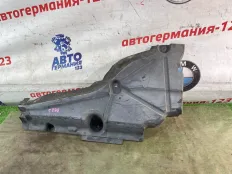 Защита антигравийная Mercedes ML350 2012 1666100108 W166 642.826, правая