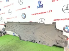 Защита антигравийная Mercedes C180 2015 2056842000 W205 274.910, правая