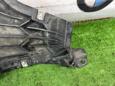 Защита бампера Mercedes E200 2017 2135200600 W213 274.920, передняя правая