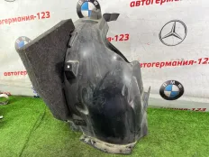 Подкрылок задняя часть Mercedes ML350 2012 A1668841122 W166 642.826, передний левый