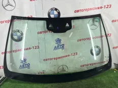 Стекло лобовое Mercedes E300 2013 W212 642.852