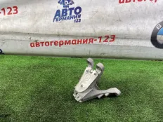 Кронштейн двигателя BMW X3 2018 6870756 G01 B47D20A, правый