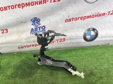 Кронштейн фары BMW 520d 2017 51647383857 G30 B47D20A, левый