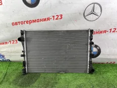 Радиатор Mercedes C class 2017 A0995002203 W205 274.910