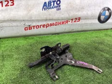 Петля капота BMW X5 2015 7294530 F15 N57D30A, правая
