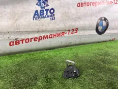 Петля замка капота BMW 530e 2017 7347412 G30 B48B20A