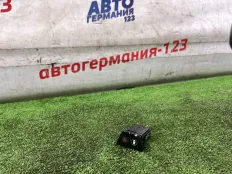 Кнопка аварийной сигнализации BMW 530e 2017 9383535 G30 B48B20A