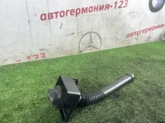 Маслозаливная горловина Mercedes V220 2016 6510102715 W447 651.950