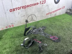 Кронштейн Mercedes GLA45 2016 1765000331 X156 133.980