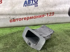 Воздуховод охлаждения тормозов BMW 520d 2017 51747394666 G30 B47D20A, правый