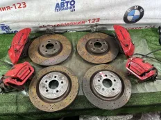 Комплект тормозов Mercedes GLA45 2016 A1764210212 X156 133.980