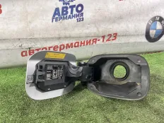 Лючок бензобака Mercedes CLA180 2017 1176304100 X117 270.910
