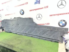 Защита антигравийная Mercedes E350e 2018 2136806307 W213 274.920, левая