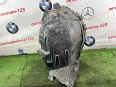 Подкрылок передняя часть Mercedes ML350 2012 1668800505 W166 642.826, передний левый