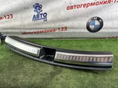 Накладка замка багажника Mercedes GLE350 2016 2926900041 C292 642.826