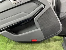 Обшивка дверей Mercedes E300 2013 W212 642.852