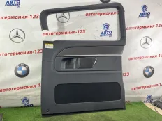 Обшивка двери Mercedes V220 2017 W447 651.950, задняя правая