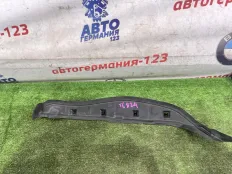 Пыльник крыла BMW 330e 2021 7433819 G20 B48B20A, левый