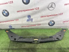 Накладка замка капота Mercedes ML350 2012 1668842922 W166 642.826