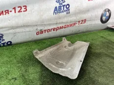 Тепловая защита глушителя Mercedes C220 2017 2056800122 W205 651.921, левая