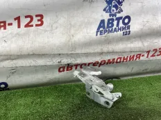 Петля капота Mercedes ML350 2012 1668800028 W166 642.826, левая