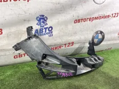 Кронштейн бампера Mercedes ML350 2012 1666200291 W166 642.826, передний правый