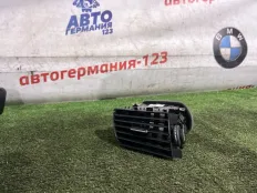 Дефлектор воздушный Mercedes GLE350 2016 1668309100 C292 642.826, левый