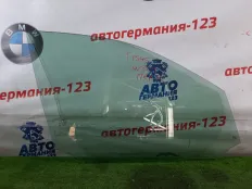 Стекло двери Mercedes C180 2013 A2047250800 W204 271.820, переднее правое