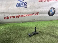 Форсунка омывателя Mercedes ML350 2012 1668600747 W166 642.826, задняя