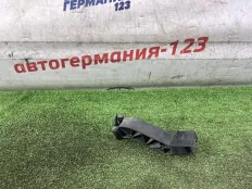 Кронштейн бампера Mercedes V220 2016 A4478850118 W447 651.950, передний левый