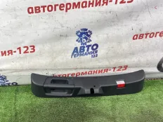 Обшивка двери багажника Mercedes A180 2016 1767403500 W176 270.910