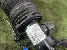 Пневмоамортизатор подвески BMW X5 2024 37105B69E21 G05 B58B30P, передний левый