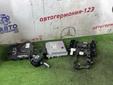 Комплект запуска Mercedes E300 2013 6429003401 W212 642.852