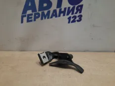 Кронштейн фары BMW 523i 2011 7233893 F10 N52B25AF, левый