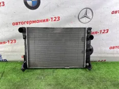 Радиатор Mercedes C180 2010 2045002203 W204 271.860