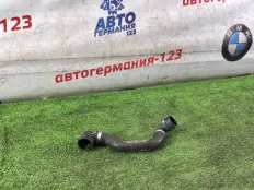 Патрубок Mercedes E350e 2018 2535010884 W213 274.920