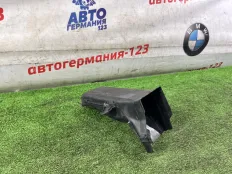 Воздуховод охлаждения тормозов BMW 530e 2017 7383852 G30 B48B20A, правый