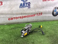 Замок капота BMW 330e 2021 7468349 G20 B48B20A, левый