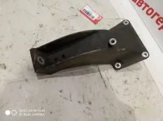 Кронштейн двс BMW 528 2000 22111092973 E39 M52TUB28