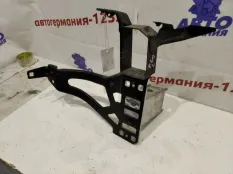 Кронштейн BMW 520 2004 51647163483 E60