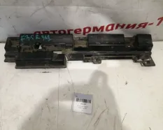 Кронштейн порога BMW 320 2012 51777256918 F30, правый