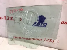 Стекло двери BMW 116 2012 51357242557 F20, заднее левое