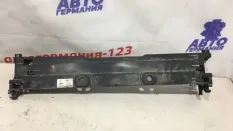 Кронштейн радиатора BMW 523 2011 17117573265 F10 N52B25