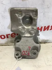 Кронштейн двс BMW 116 2012 22116788607 F20 N13B16A, левый